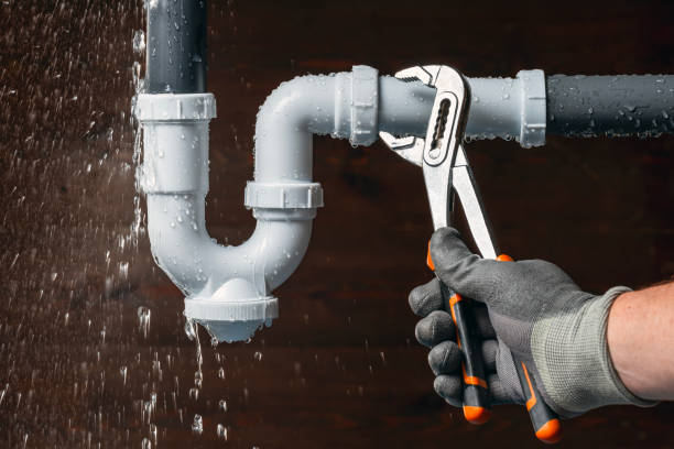 Professional Leak Detection technician working in Hadley, MA